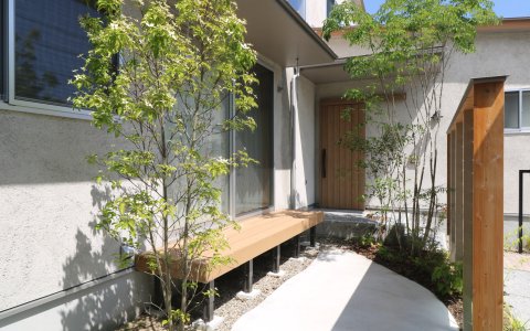 赤磐市｜小さな庭があるシンプル外構
