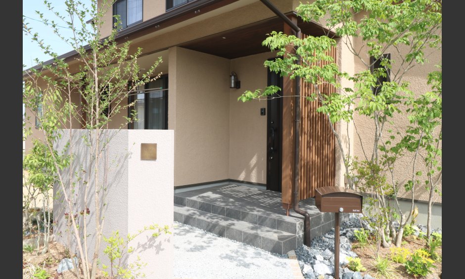 倉敷市｜自然素材の心地よい外構