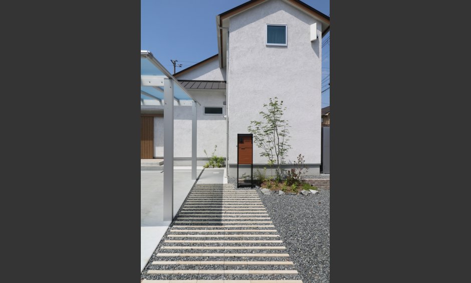倉敷市｜シンプルボーダーアプローチ