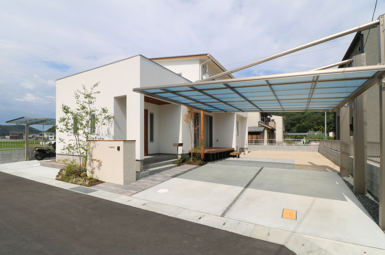 岡山市｜コンクリート枕木植栽映える外構
