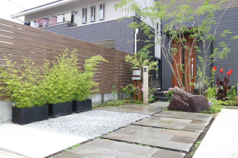 倉敷市｜天然石と植栽豊かなナチュラル外構
