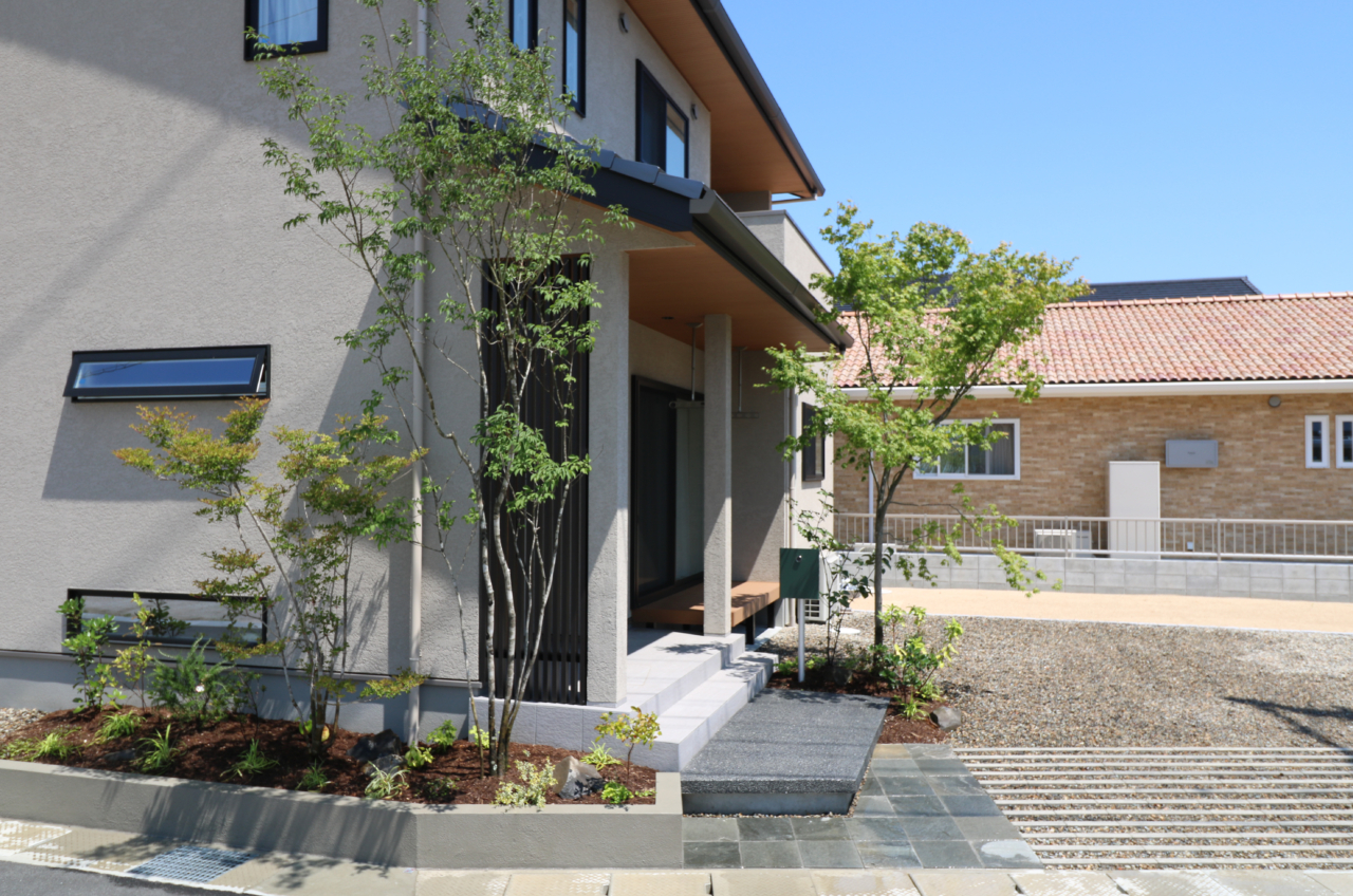 倉敷市｜天然素材で彩るナチュラル外構