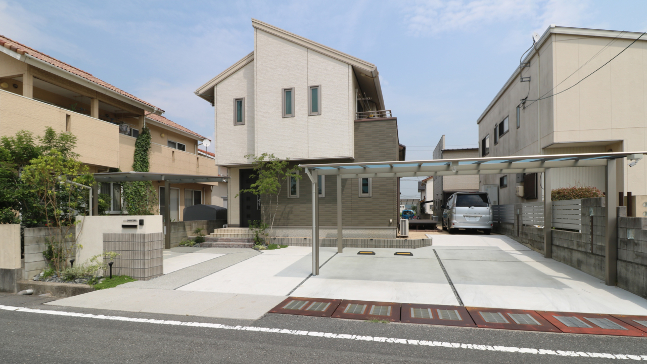 倉敷市｜植栽彩るシンプルエクステリア