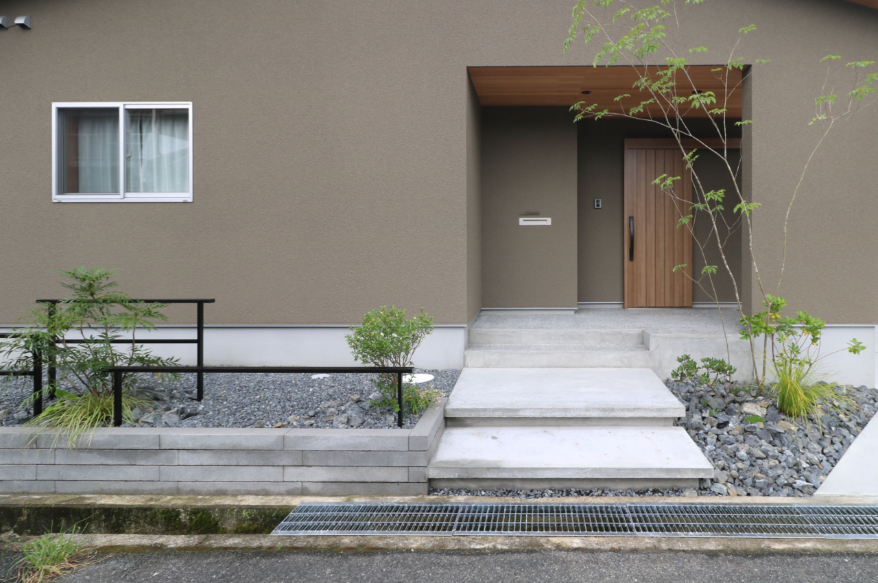 玉野市｜植栽とマイポート7デザイン