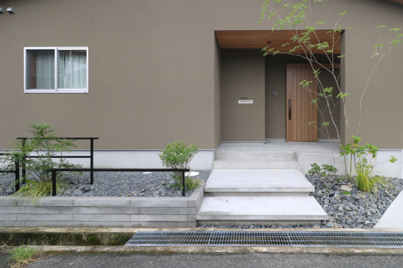 玉野市｜植栽とマイポート7デザイン