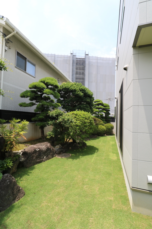 倉敷市｜植栽が彩るスタイリッシュ外構
