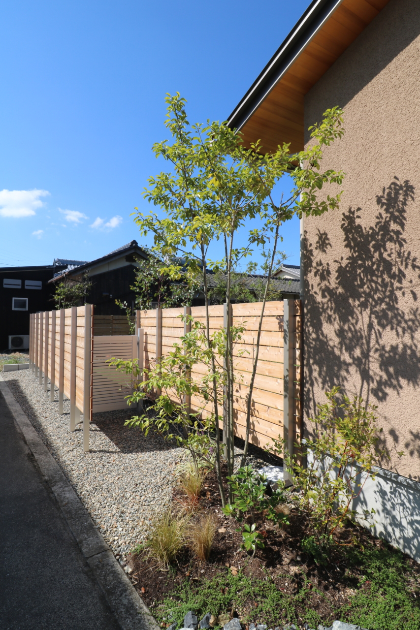 瀬戸内市｜緑豊かな芝庭のある暮らし