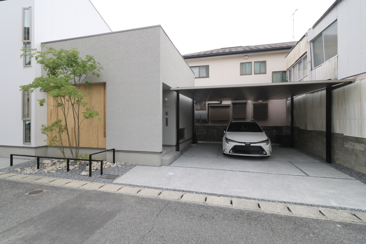 岡山市｜ライン照明と美しいアオダモ